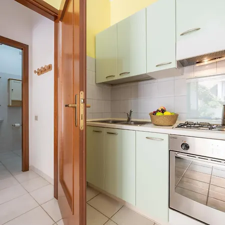 Apartament Iris By Interhome *