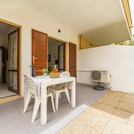 Iris By Interhome Apartment